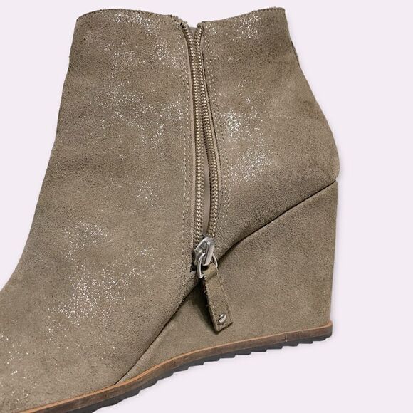 Linea Paolo Winslet Wedge Suede Tan Shimmer Bootie NEW Size 8.5M - Picture 6 of 9